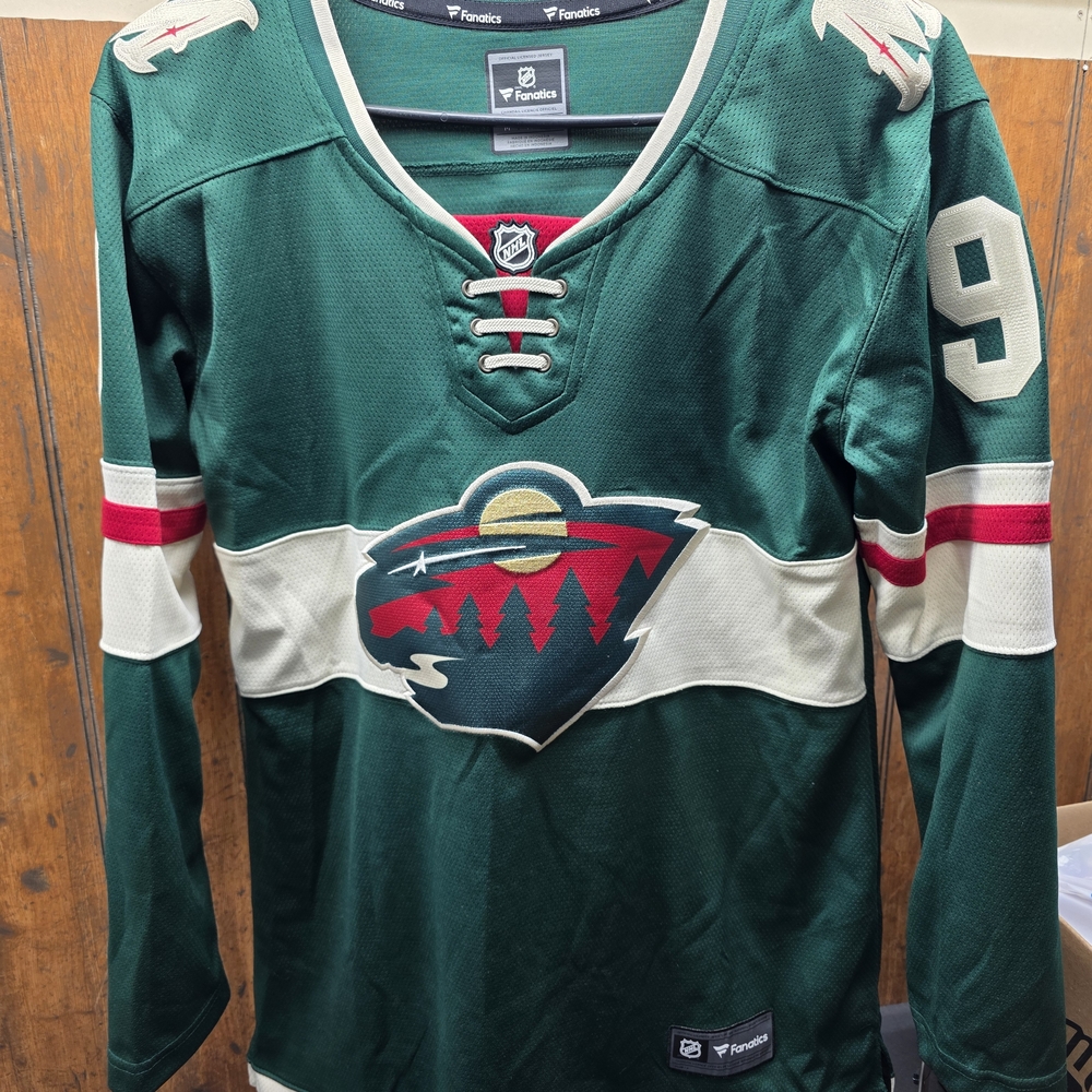 Fanatics NHL Minnesota Wild Green Hockey Jersey with Team Logo